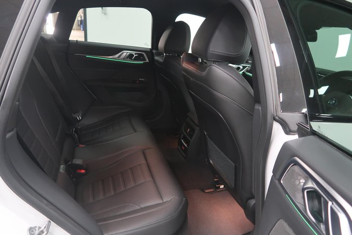 2022 BMW i4 eDrive40 M Sport