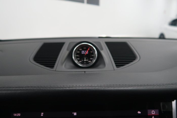2019 Porsche Macan Turbo