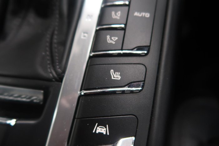 2019 Porsche Macan Turbo