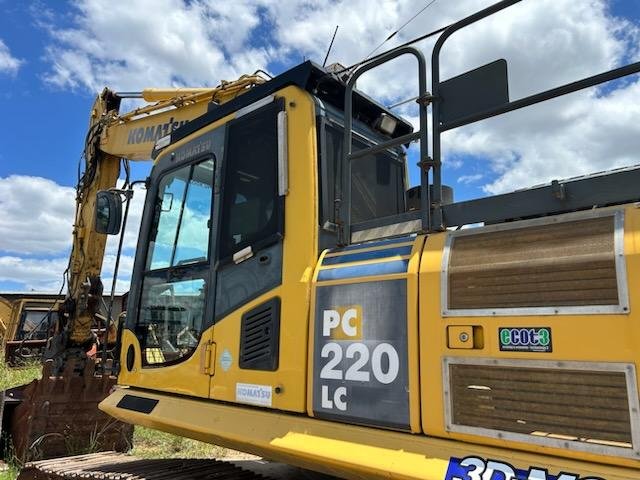 2017 Komatsu Pc220lc-8Mo
