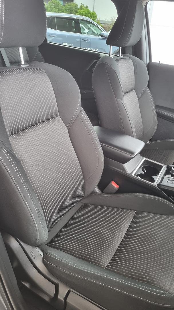 2021 Mitsubishi Outlander LS