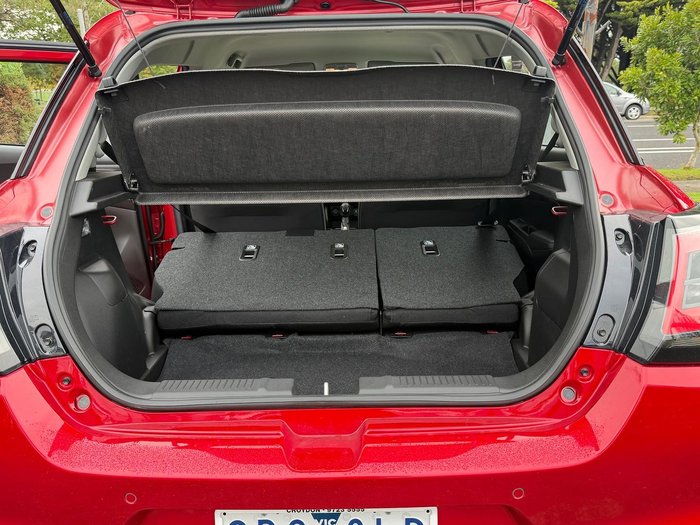 2025 Suzuki Swift Hybrid UZ Burning Red