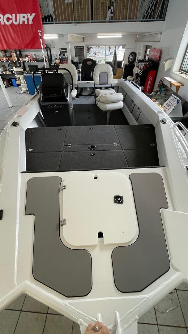 2025 QUINTREX 510 Frontier SC