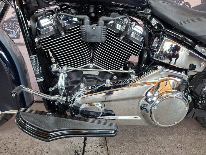 2019 HARLEY-DAVIDSON FLDE DELUXE (107)