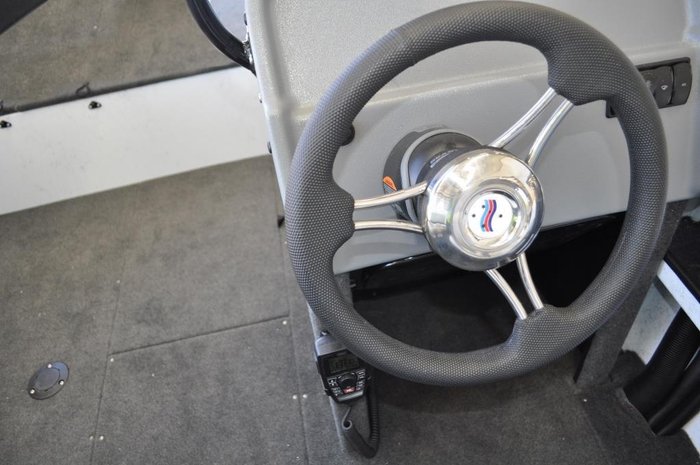 2026 QUINTREX 520 Top Ender Pro