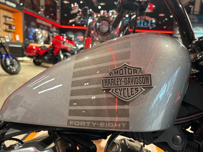 2018 Harley-Davidson Forty-Eight Special (XL1200XS) Sportster Silver