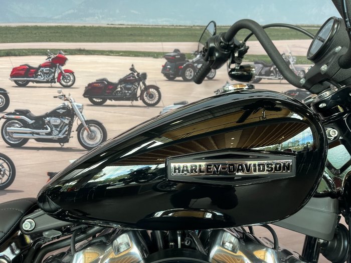 2025 HARLEY-DAVIDSON FXBB STREET BOB (117)