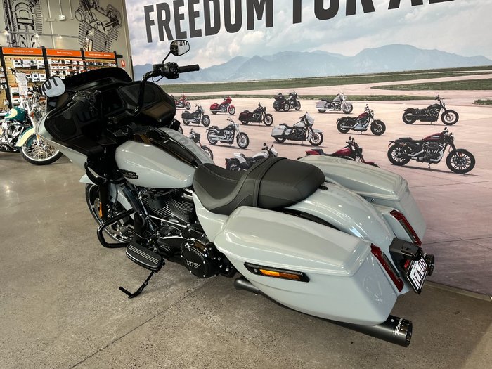 2025 HARLEY-DAVIDSON FLTRX ROAD GLIDE (117)