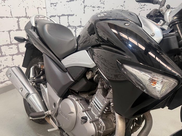 2013 Suzuki Inazuma 250 (GW250) Inazuma Black