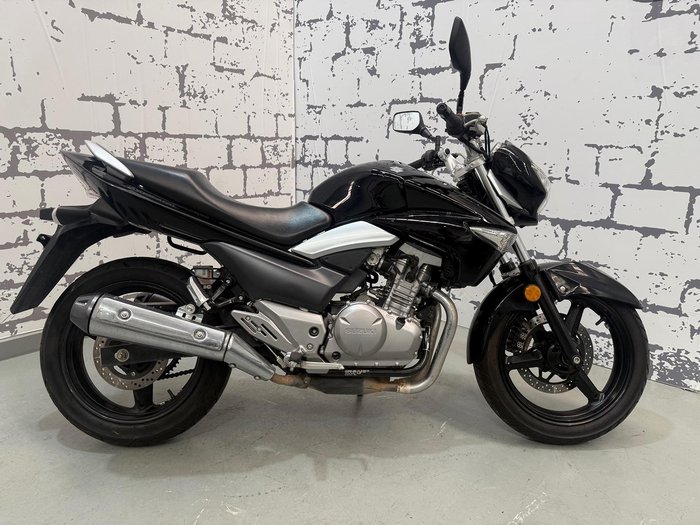 2013 Suzuki Inazuma 250 (GW250) Inazuma Black