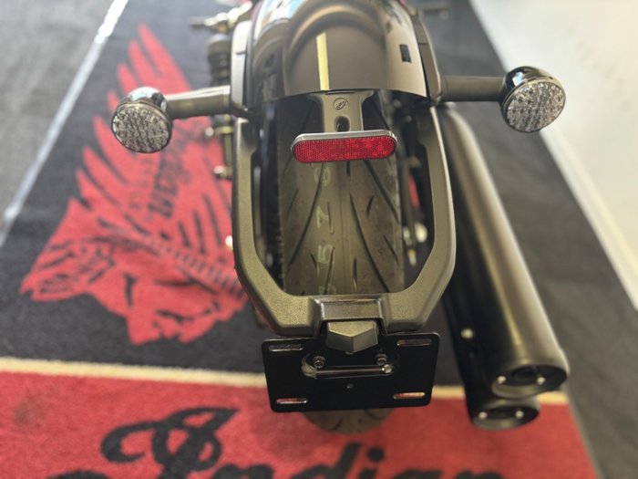 2023 Indian SCOUT ROGUE Grey