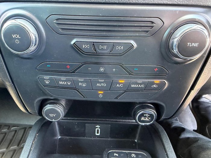 2021 Ford Everest Trend