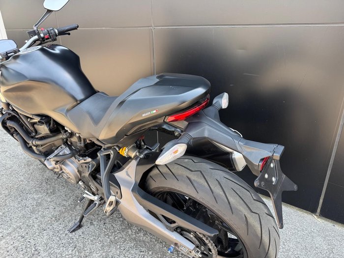 2019 Ducati Monster 821 Monster Black