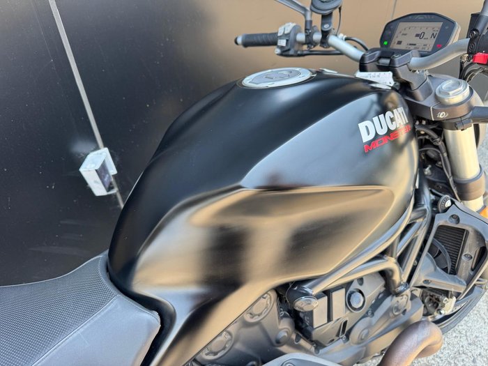 2019 Ducati Monster 821 Monster Black