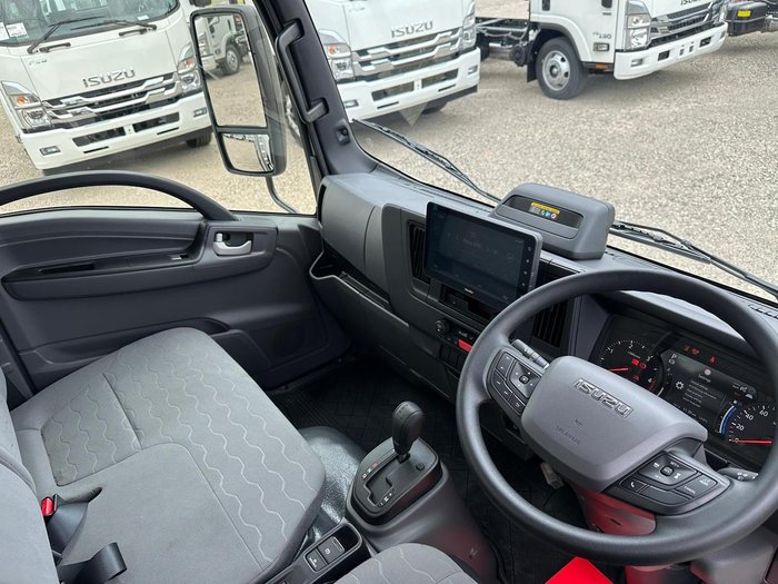 2025 Isuzu N Series NLR 45-150 Traypack