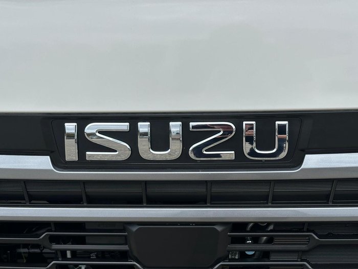 2025 Isuzu N Series NLR 45-150 Traypack