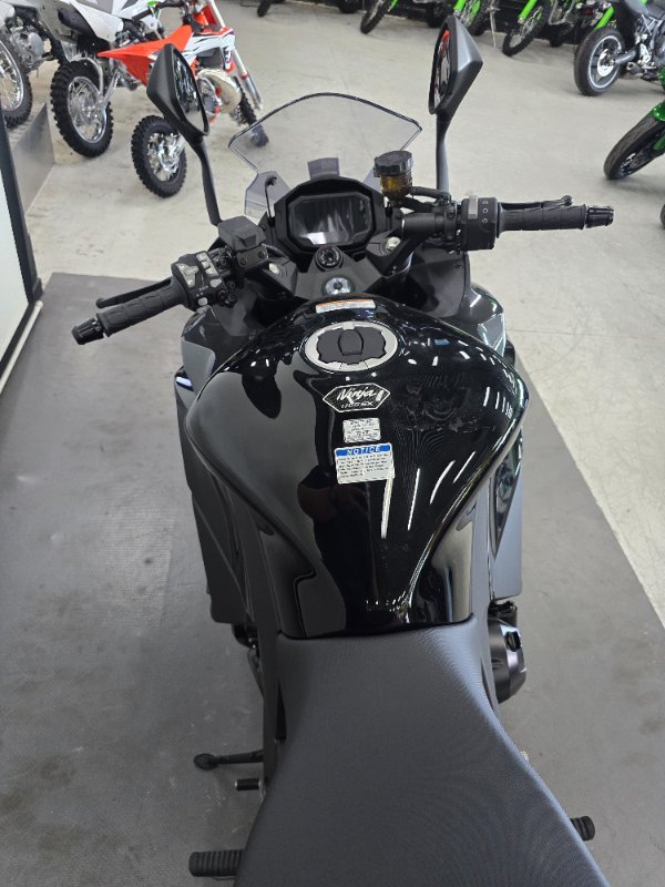 2025 Kawasaki 2025 KAWASAKI 1100CC NINJA 1100 SX GREY