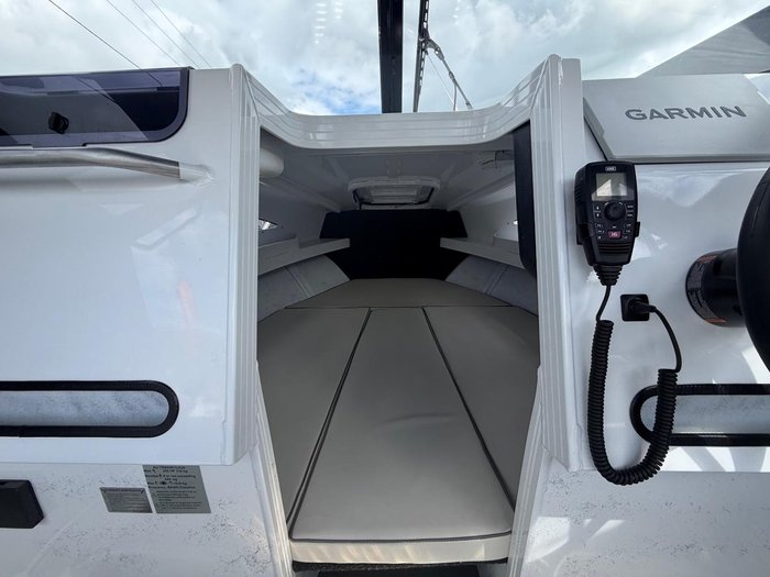 2026 QUINTREX 690 Trident HT