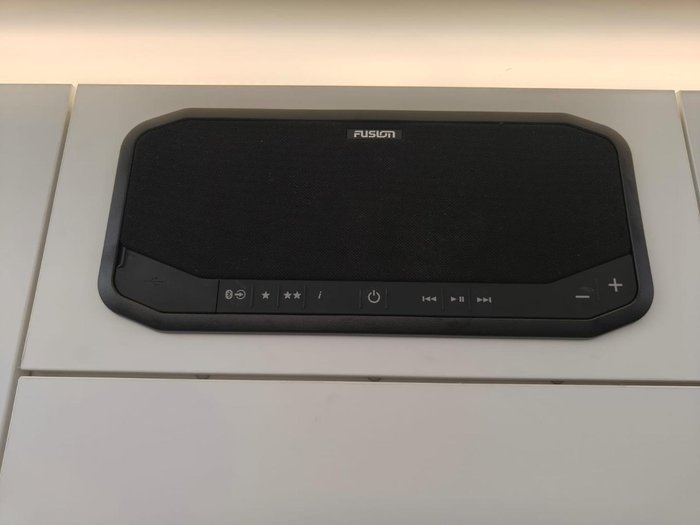 2025 New Age Caravans Manta Ray Mr16er Expedition