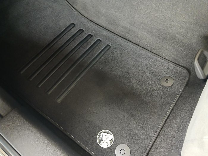 2017 Holden Commodore SV6