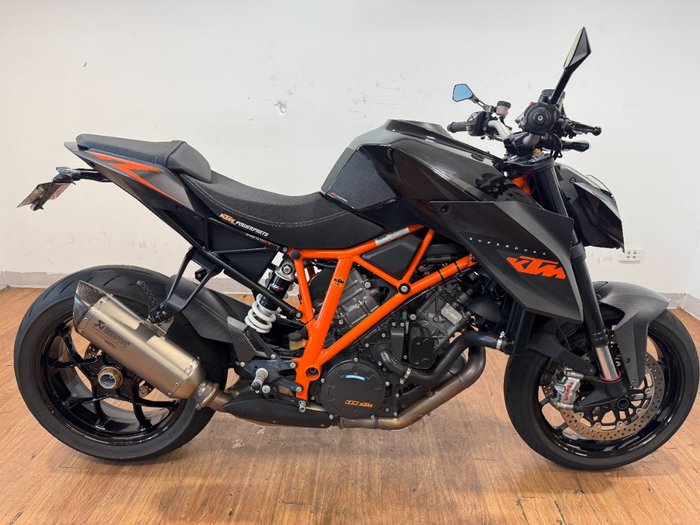Ktm 1290 SUPER DUKE R