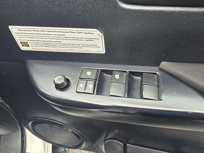 2022 Toyota Hilux SR