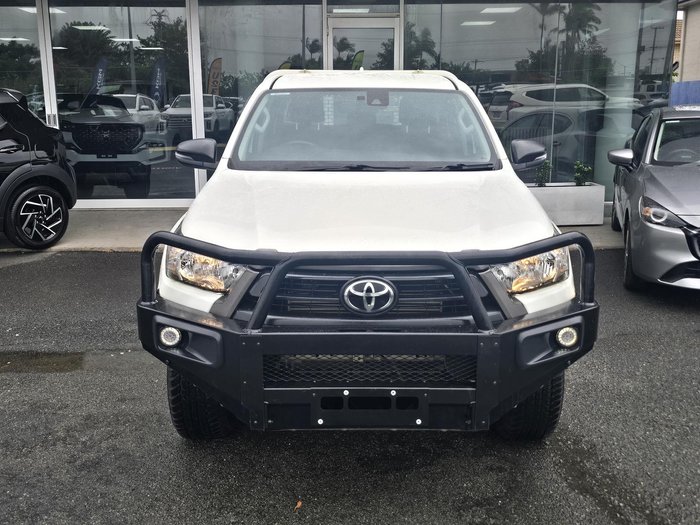 2022 Toyota Hilux SR