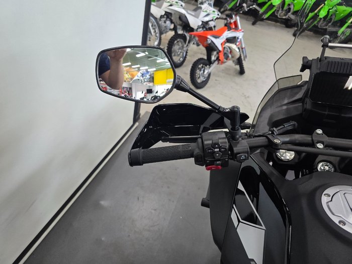 2025 CFMOTO MT Black