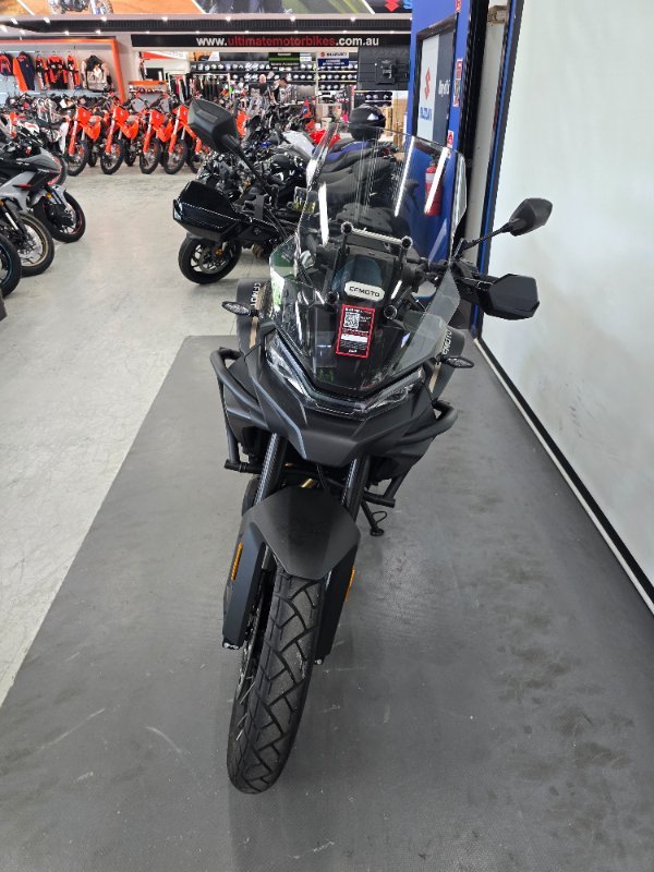 2025 CFMOTO MT Black