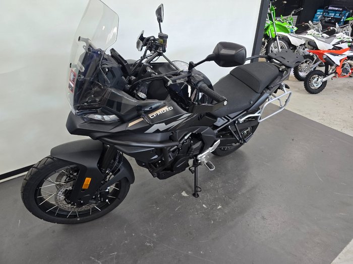 2025 CFMOTO MT Black