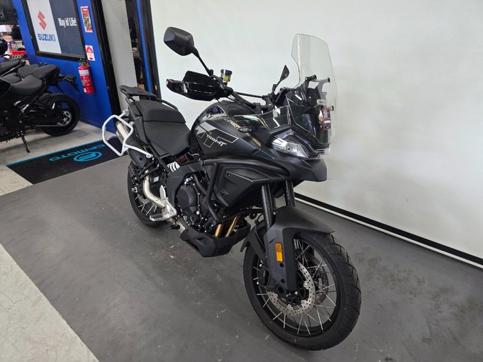 2025 CFMOTO MT Black