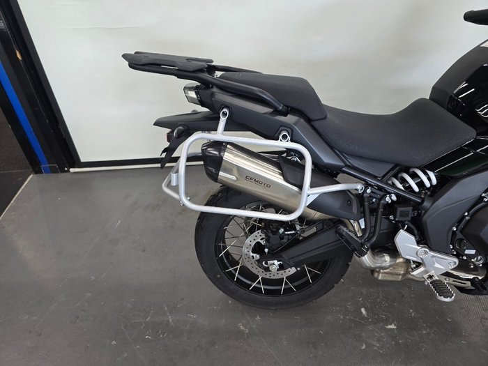 2025 CFMOTO MT Black