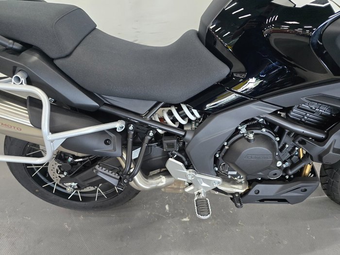 2025 CFMOTO MT Black