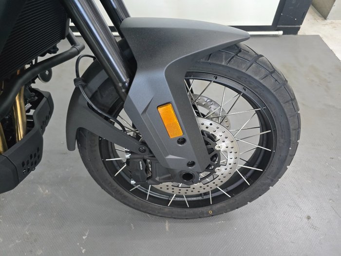 2025 CFMOTO MT Black