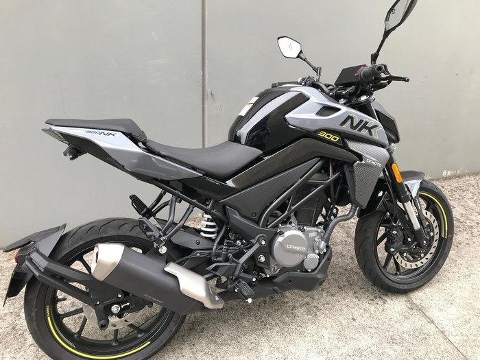 2025 CFMOTO 300NK