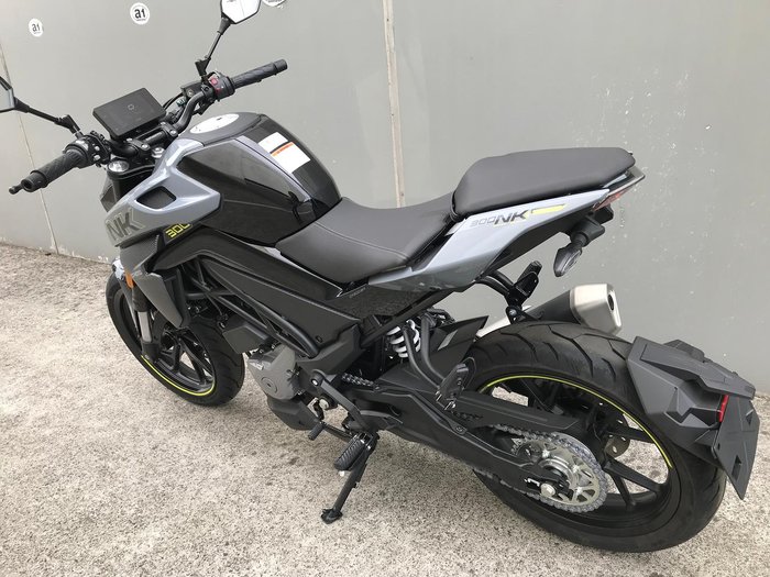 2025 CFMOTO 300NK