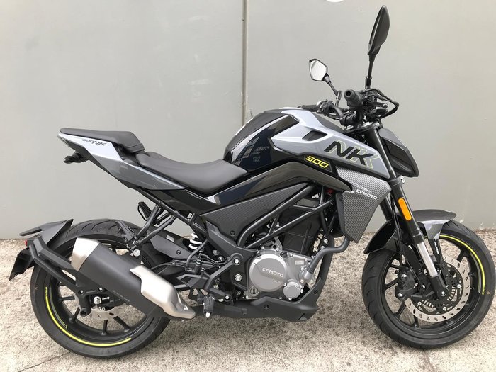 2025 CFMOTO 300NK
