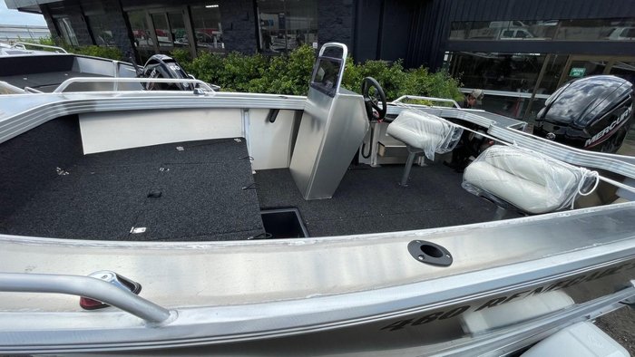 2026 QUINTREX 460 Renegade Pro SC