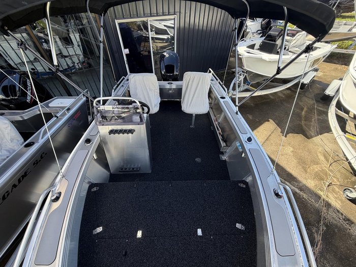 2026 QUINTREX 460 Renegade Pro SC