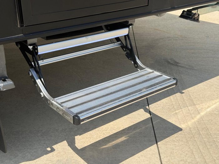 2025 New Age Caravans Manta Ray Mr19er My26