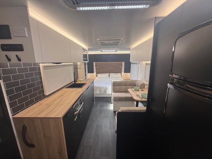 2025 New Age Caravans Manta Ray Mr19er My26