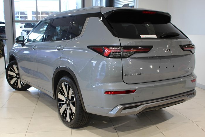 2025 Mitsubishi Outlander Exceed