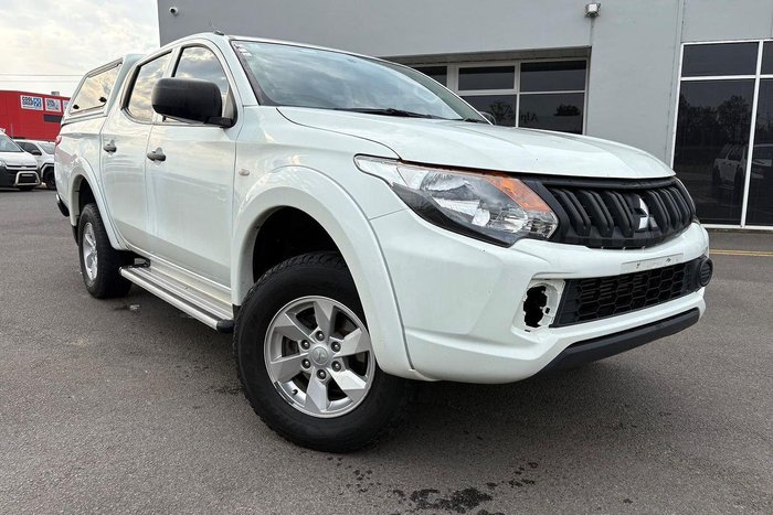 2017 Mitsubishi Triton GLX+