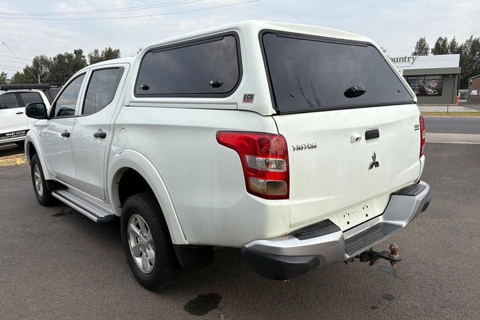 2017 Mitsubishi Triton GLX+