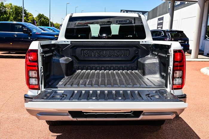 2025 Mitsubishi Triton GLS