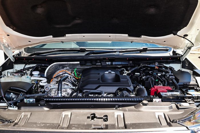 2025 Mitsubishi Triton GLS