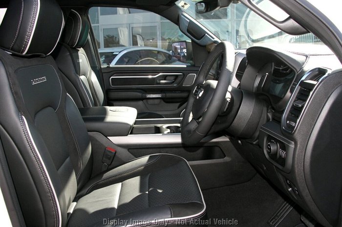 2025 RAM 1500 Laramie Sport Crew Cab SWB Hurricane SO RamBox