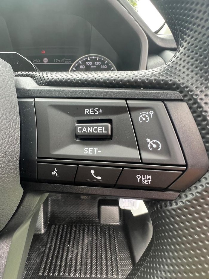 2025 Mitsubishi Triton GLX