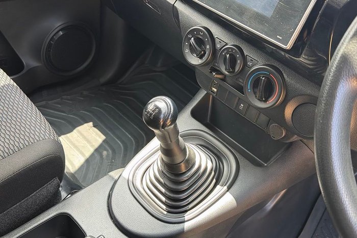 2019 Toyota Hilux Workmate