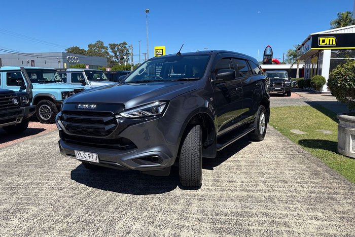 2023 Isuzu MU-X LS-M